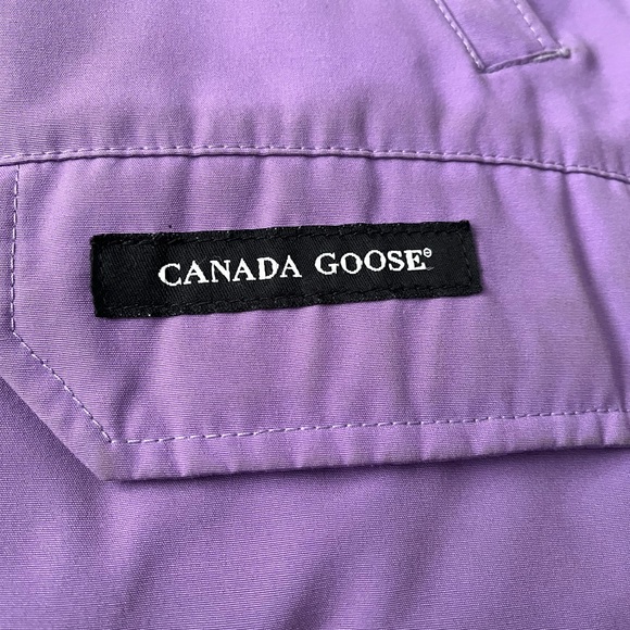 Authentic EUC Canada Goose Bomber Jacket - Picture 5 of 8